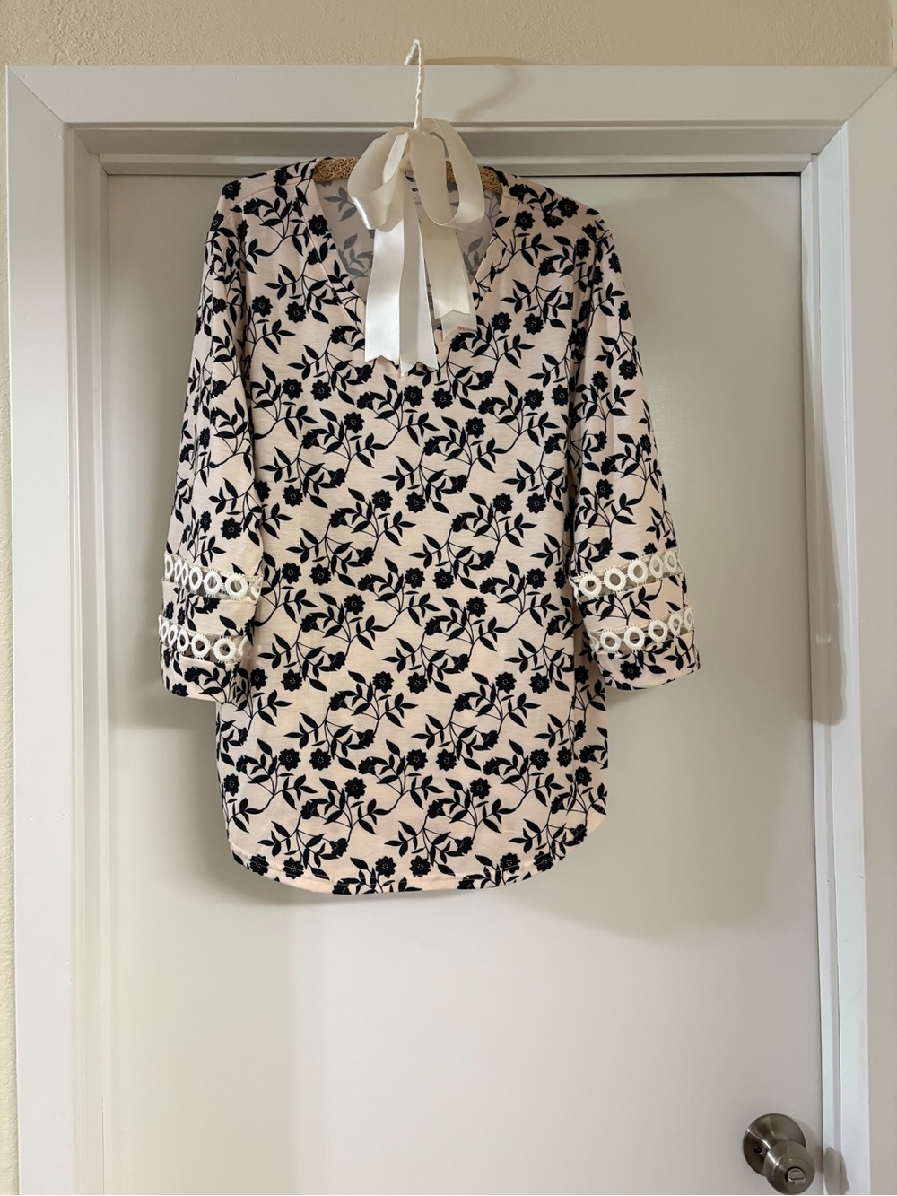 Floral Lace-Trim Tunic Top in Beige with black floral